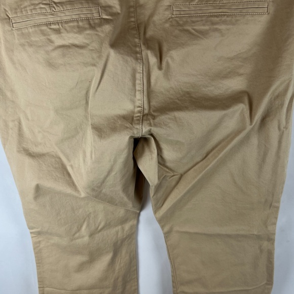 NWT Old Navy Mid-Rise Boot-Cut Khakis for Women (16 short) - Picture 12 of 16